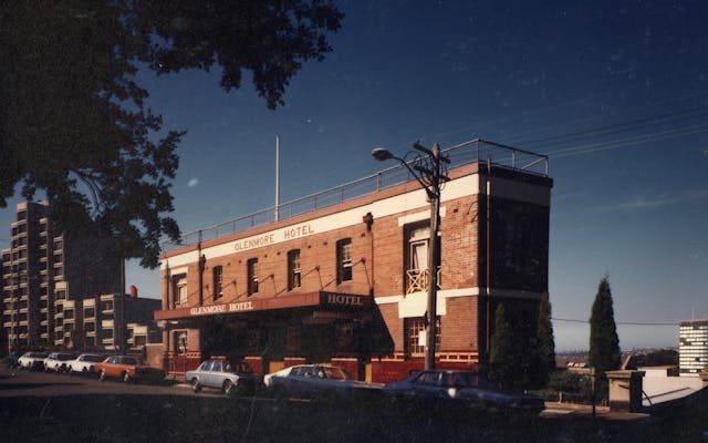 Glenmore Hotel, 96-98 Cumberland st, 1980