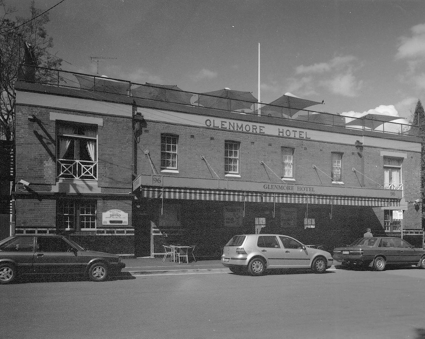 Glenmore Hotel The Rocks Discovery Museum